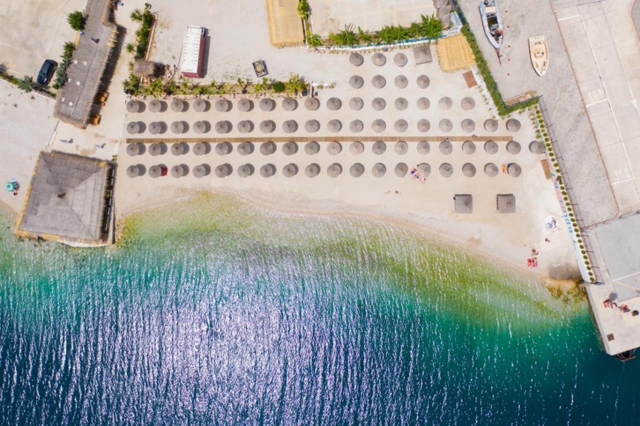 Seaside Apartment Саранда Экстерьер фото