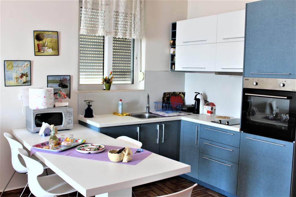 Seaside Apartment Саранда Экстерьер фото